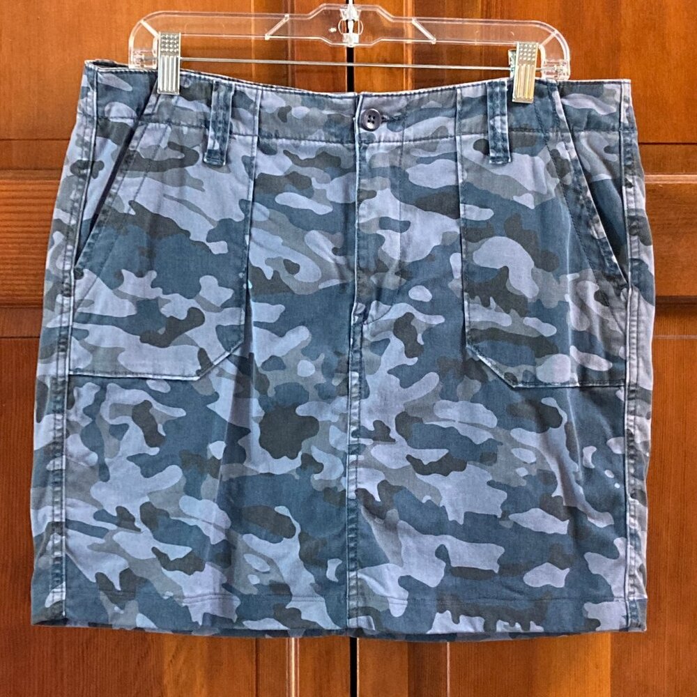 7 For All Mankind Blue and Gray Camo Cargo Skirt Size 12 - Camouflage